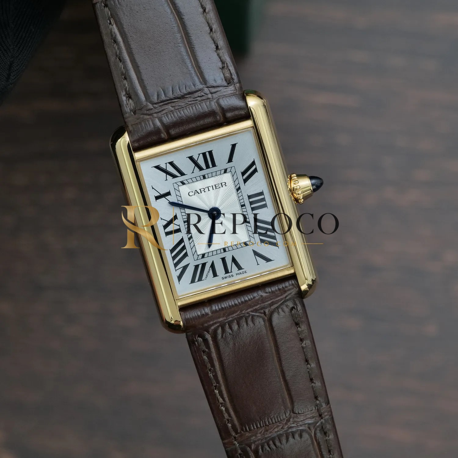까르띠에 탱크 머스트 RG 22mm F1 1:1 베스트 에디션 화이트 다이얼 브라운 레더 스트랩 론다