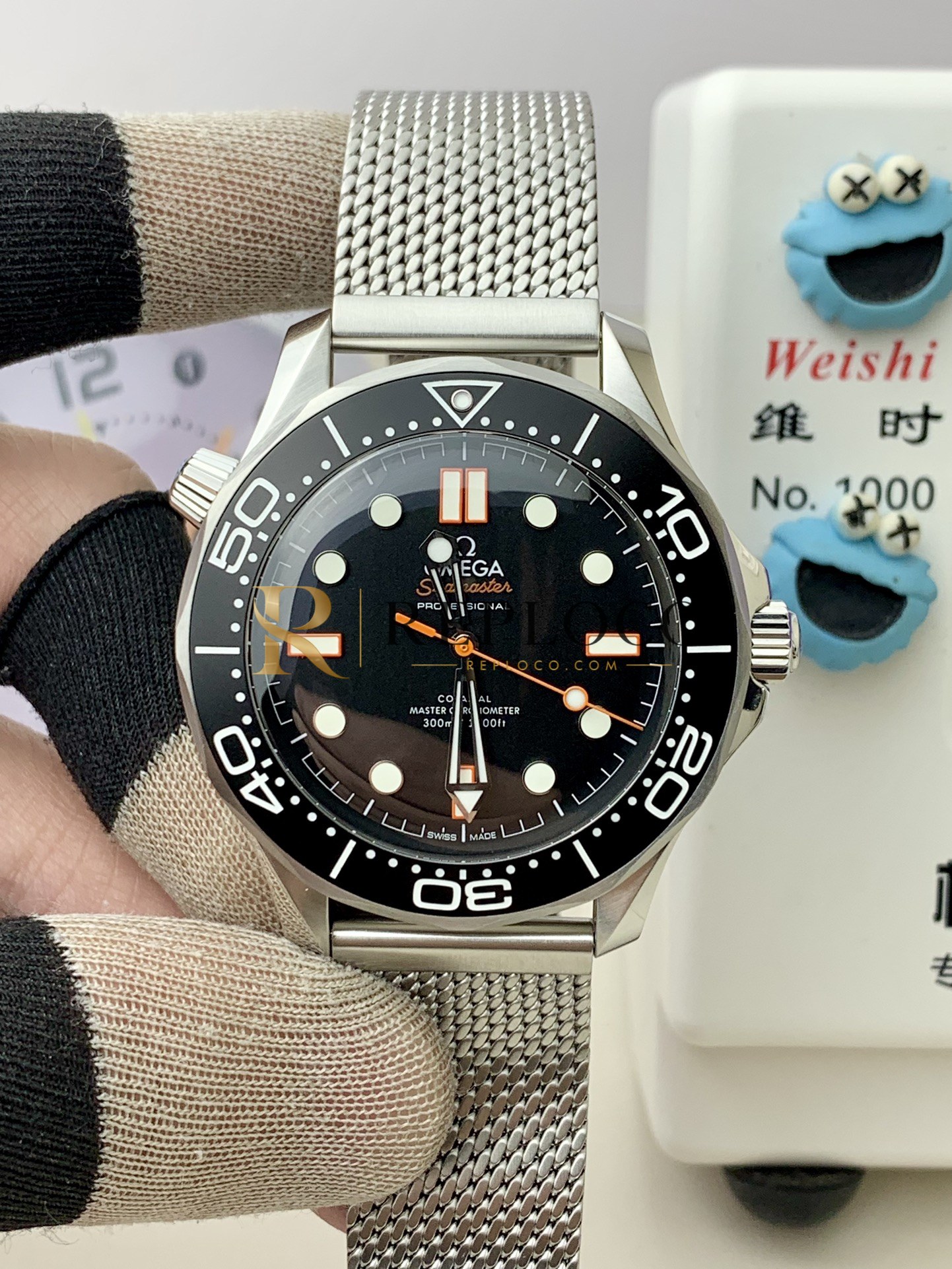 VS 공장 오메가 씨마스터 다이버 300M 42mm 007 에디션 “노 타임 투 다이” 매트 블랙 다이얼 티타늄 메시 브레이슬릿 (210.30.42.20.01.018) 1:1 슈퍼클론 단동 DD8806 무브먼트
