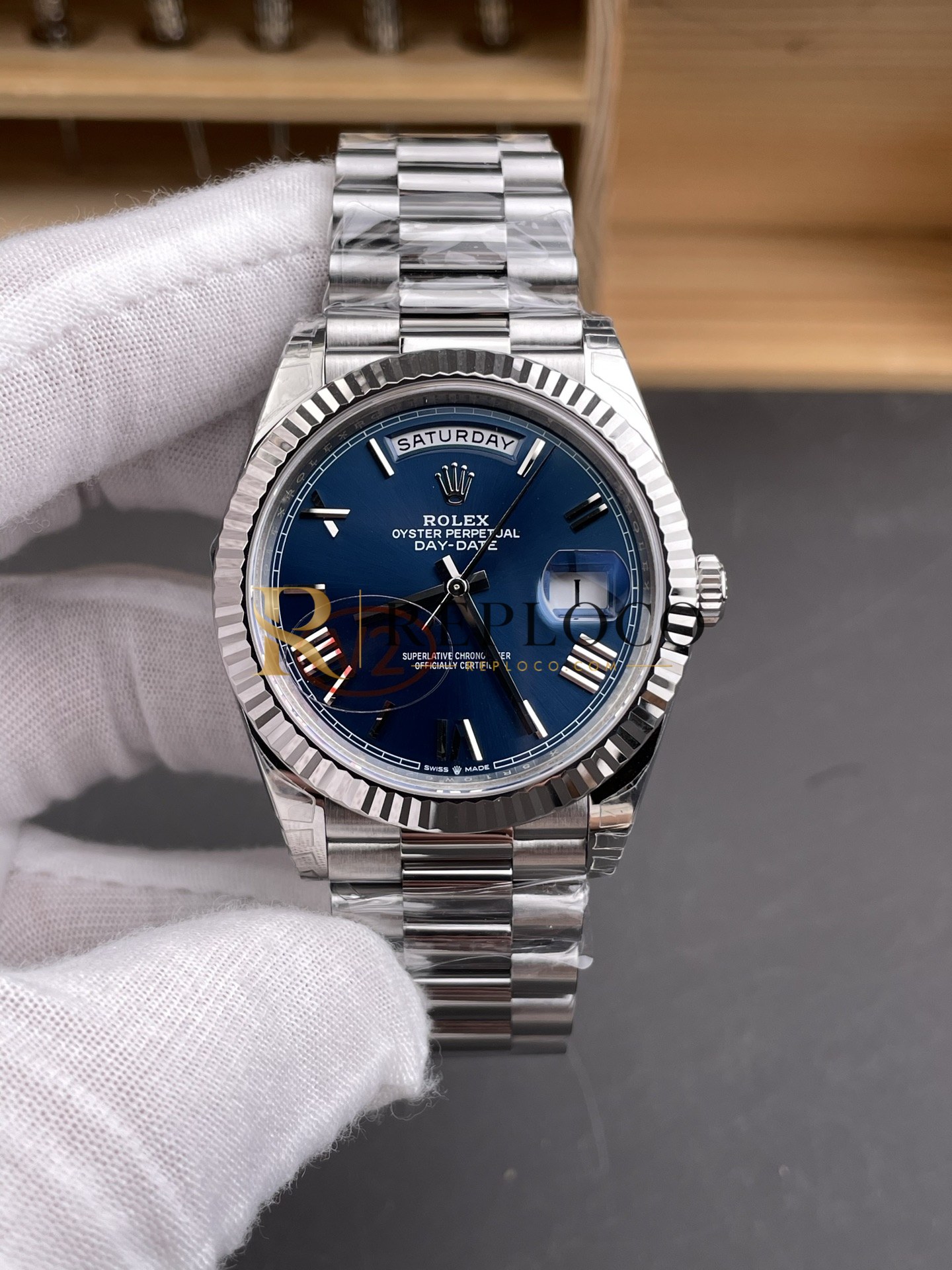 VS 공장 V2 롤렉스 데이-데이트 40mm 228239 화이트 골드 스타일 블루 선버스트 로만 다이얼 플루티드 베젤 프레지던트 브레이슬릿 1:1 슈퍼클론 DD3255 무브먼트