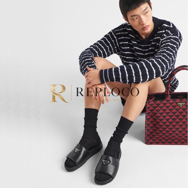 ✨프라다 남성 로고 블랙 슬리퍼