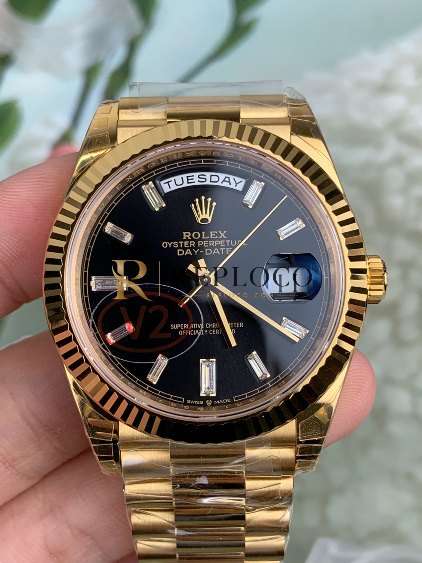 VS 공장 V2 롤렉스 데이데이트 40mm 228238 옐로우 골드 블랙 바게트 다이아몬드 다이얼 플루티드 베젤 프레지던트 브레이슬릿 1:1 슈퍼클론 DD3255 무브먼트