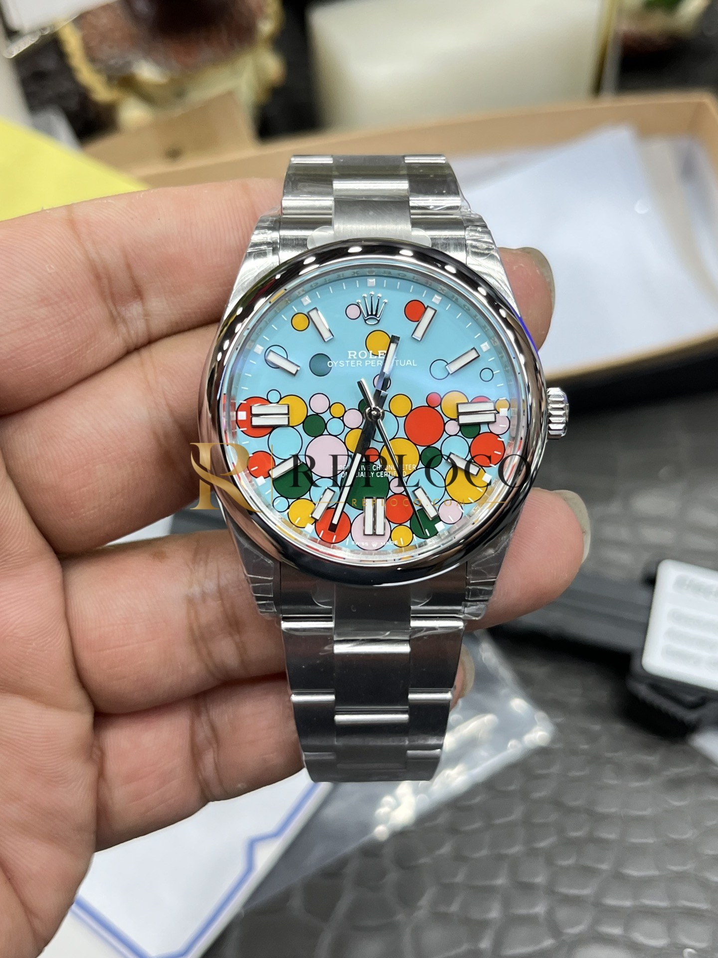 VS 공장 롤렉스 오이스터 퍼페츄얼 41mm 124300 “세레브레이션 버블” 모티브 다이얼 스무스 베젤 오이스터 브레이슬릿 1:1 슈퍼클론 DD3230 무브먼트