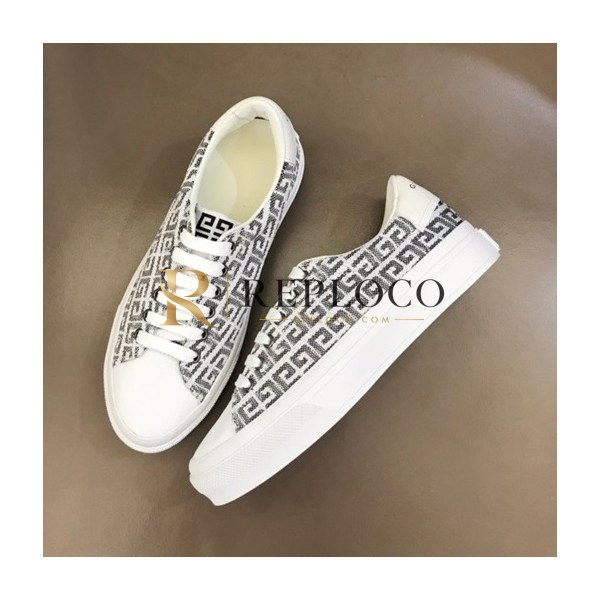 ✨지방시 남성 클래식 블랙 스니커즈