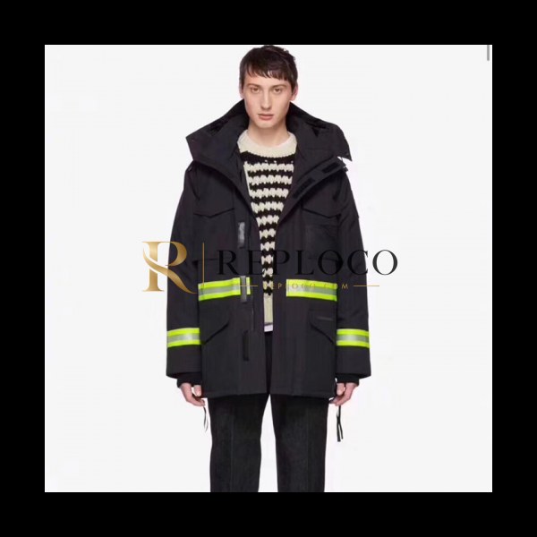 ✨Canada Goose 2018 Mens Down Padding - 준야 와타나베 X 캐나다구스 후드 다운자켓 아이직 패딩 CAN0050 , Size (M - 3XL) 블랙