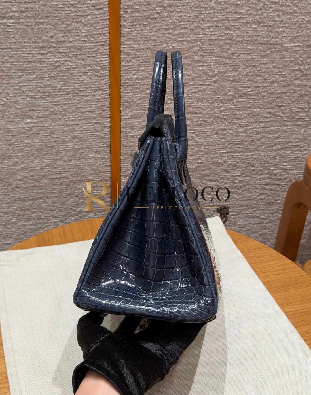 올수공 에르메스 버킨 25 blue tempete 악어 가죽 팔라듐 하드웨어 상세 이미지 4