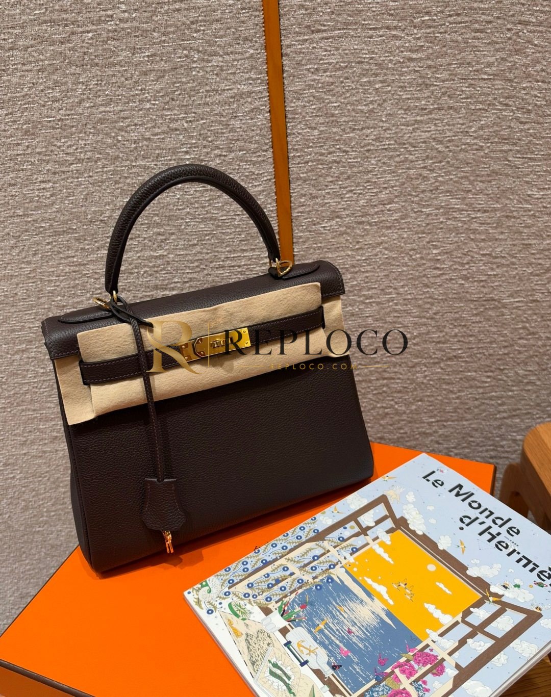 All handmade Hermes Kelly 28 Chocolat Togo leather gold hardware