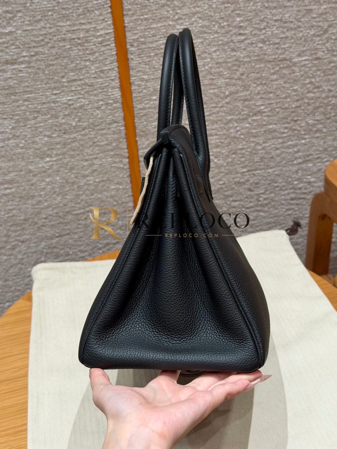 올수공 에르메스 버킨 30 Noir 토고 가죽 골드 하드웨어 상세 이미지 2