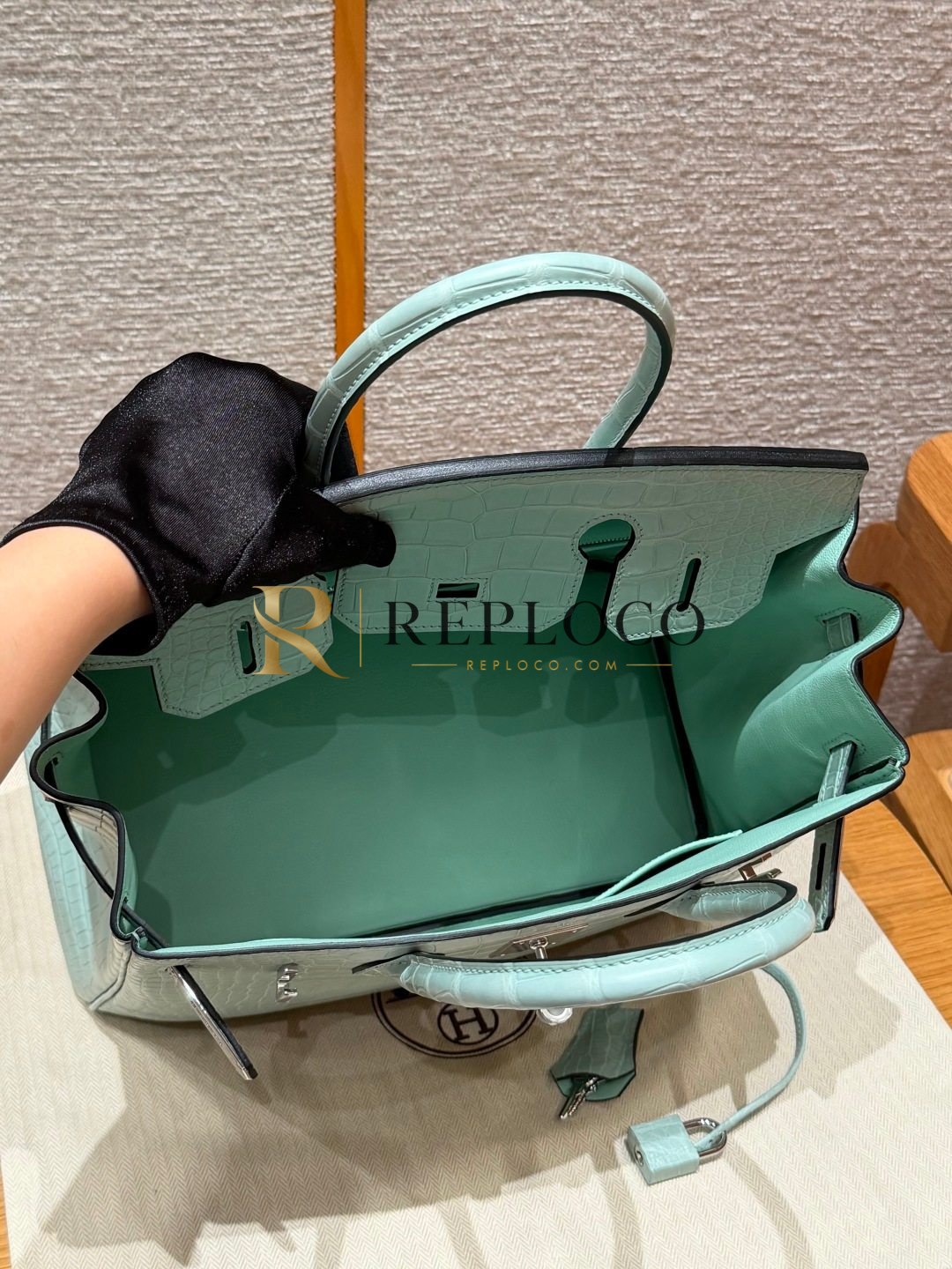 올수공 에르메스 버킨 30 Menthe 악어 가죽 팔라듐 하드웨어 상세 이미지 8